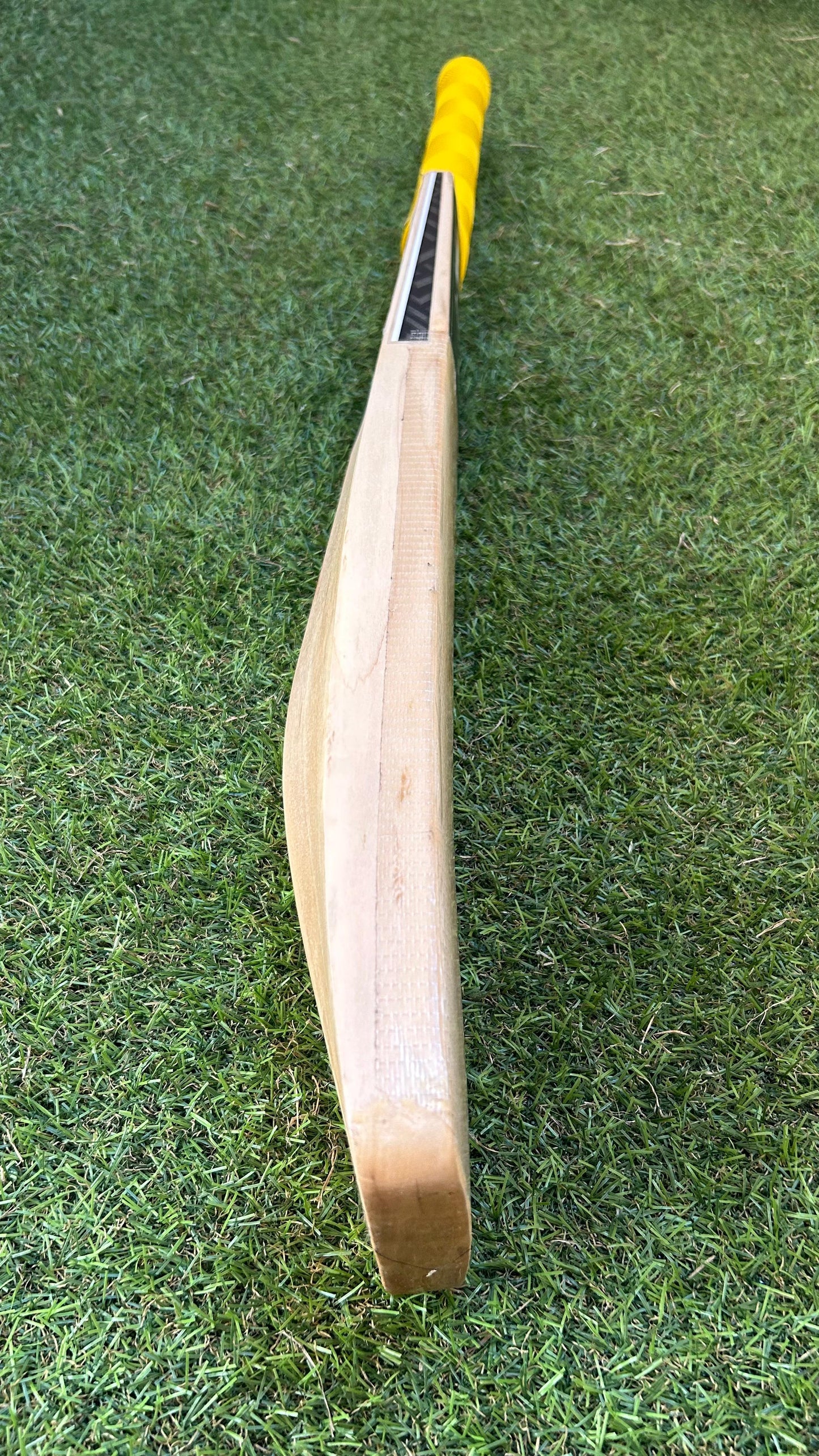HK Lux - Grade 3 English Willow