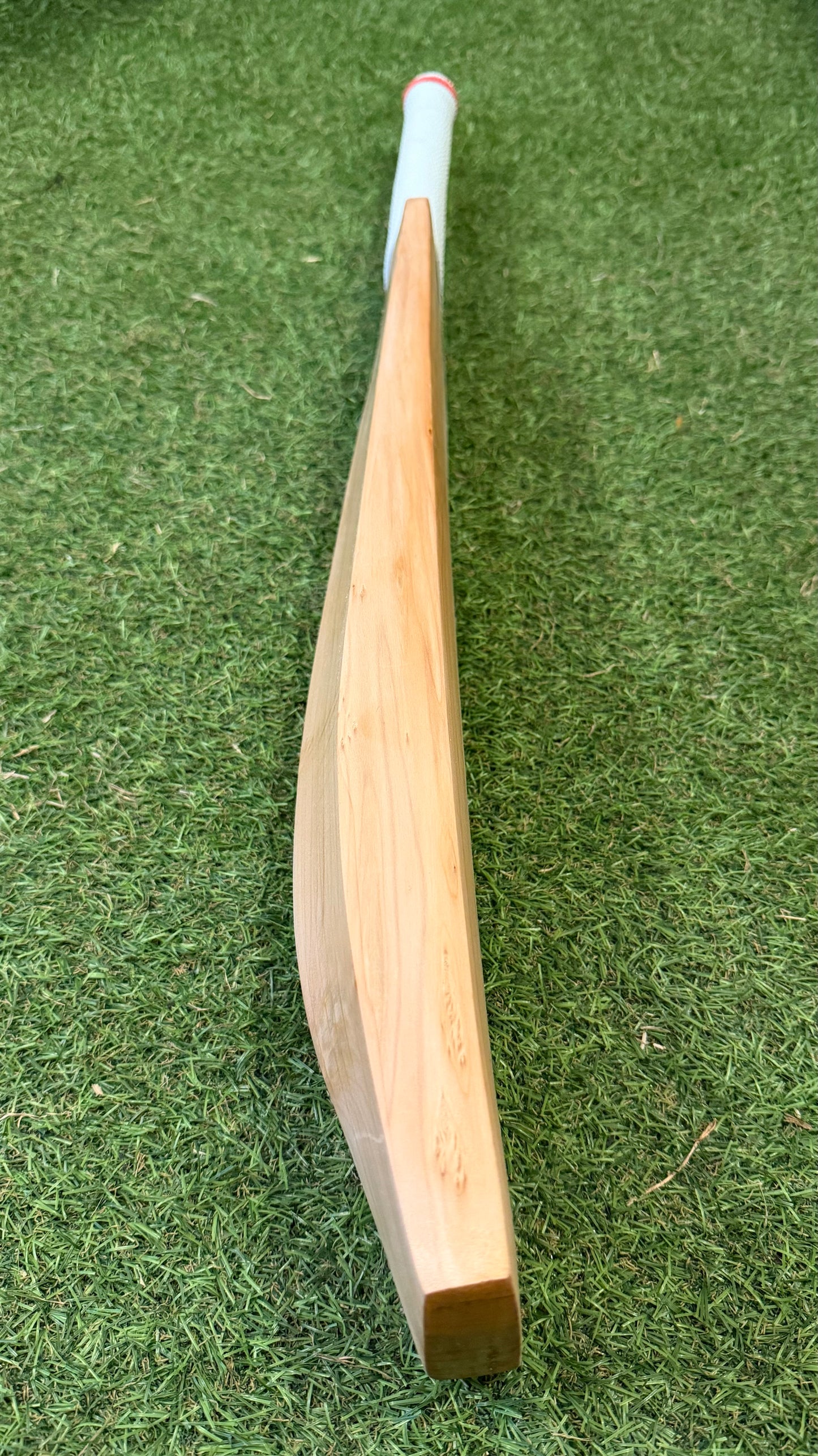 HK Pro Performance English Willow Cricket Bat