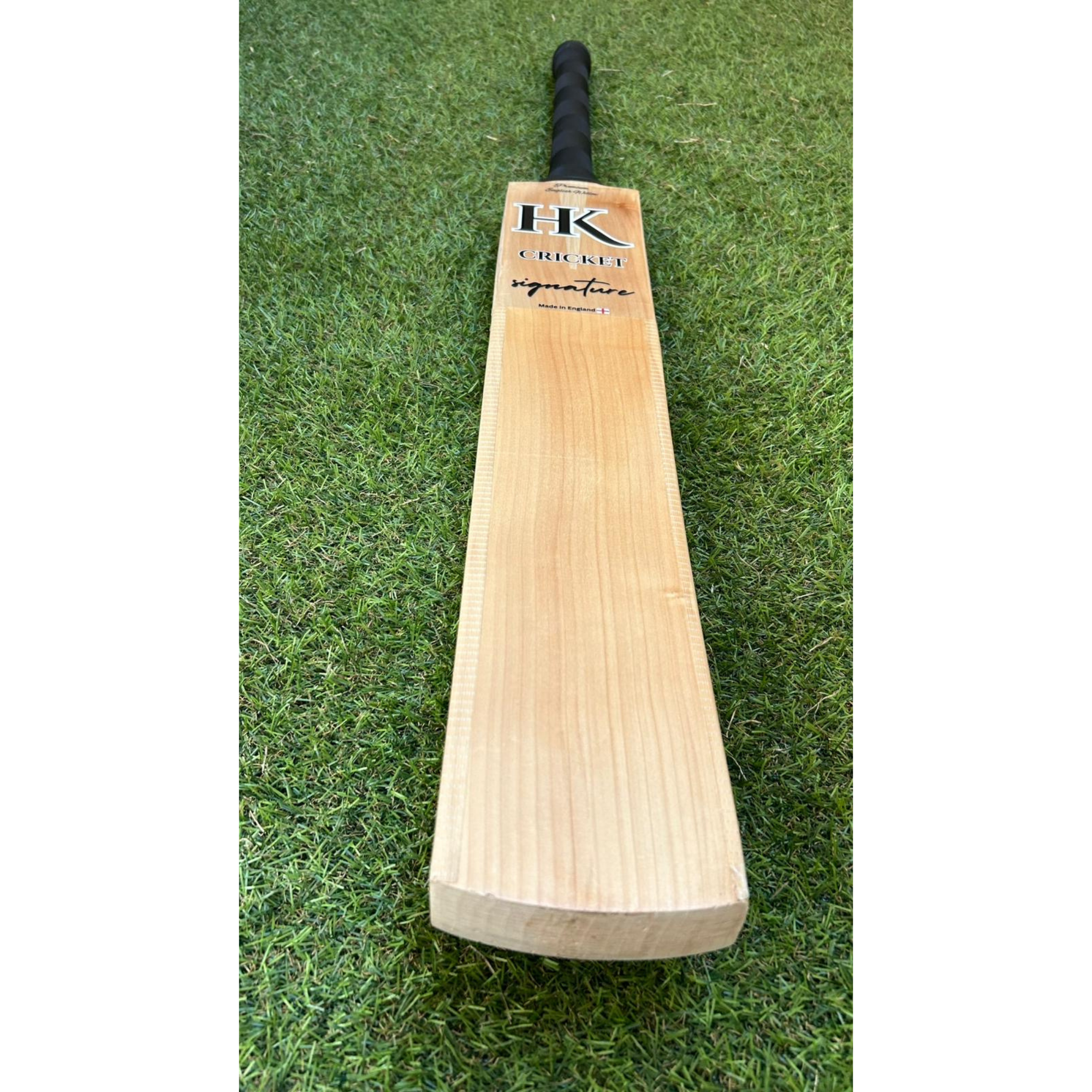 HK Signature English Willow Cricket Bat – Handmade!