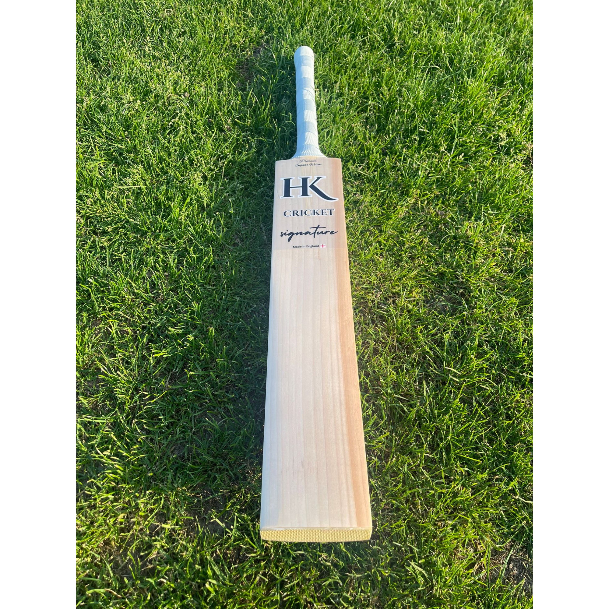 HK Signature Cricket Bat (2lb 10oz)