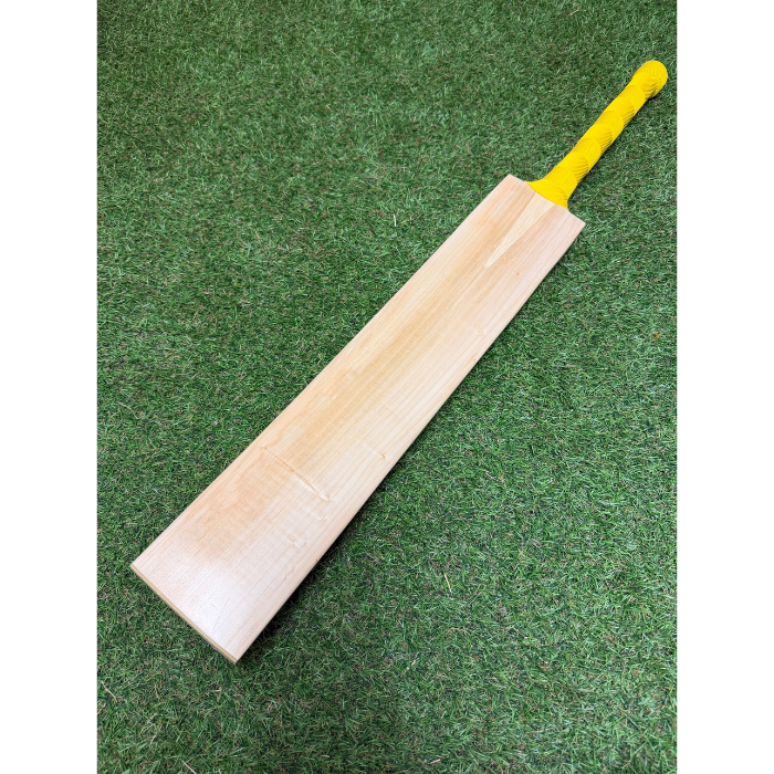 HK Pro Performance Cricket Bat – Handmade in UK! (2lb 11oz)