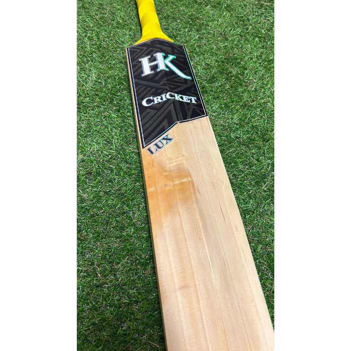HK Lux – Grade 3 English Willow (2lb 9oz)