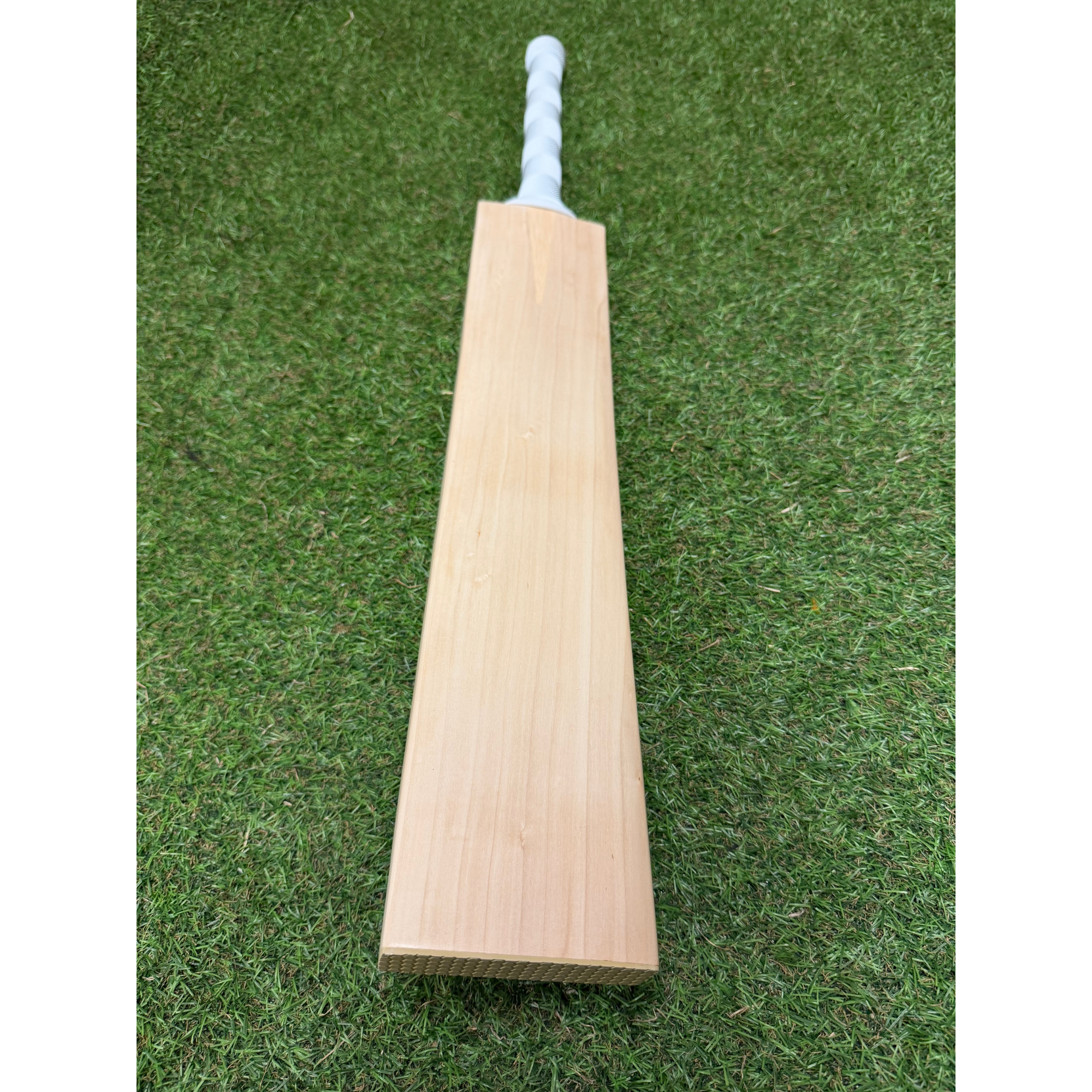 HK Reserve English Willow Cricket Bat - UK MADE (2lb 9oz) - Image 5