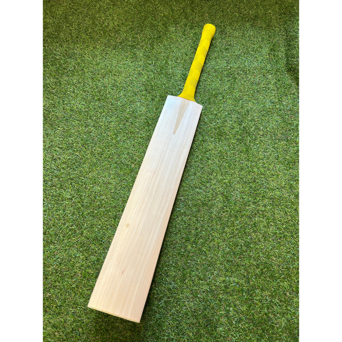 HK Players English Willow – UK Made! (2lb 10oz)