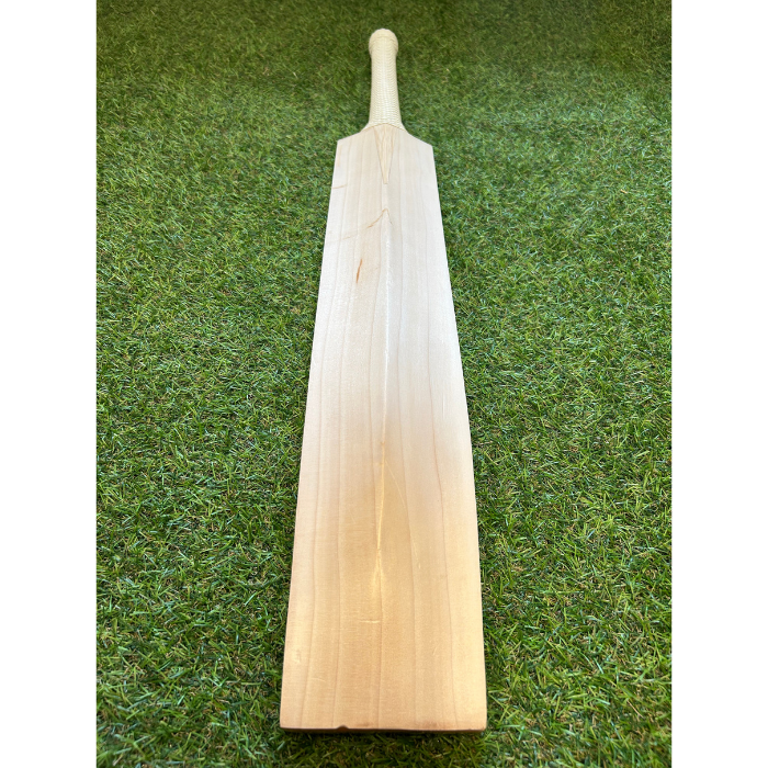 HK Reserve Grade - English Willow (Big Edges) - Image 5