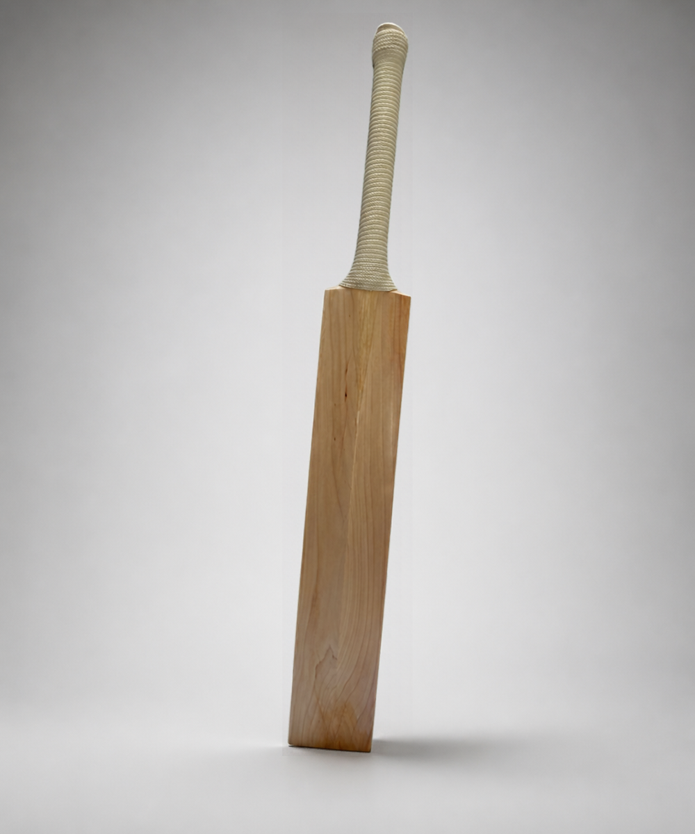 HK Performance Grade English Willow Cricket Bat #HK028 - Image 2